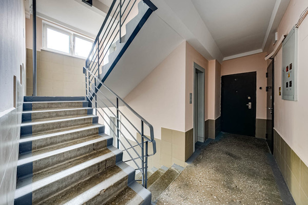Продам двухкомнатную (2-комн.) квартиру, Шипиловская ул, 44/27, Москва г