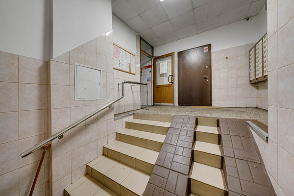 Продам двухкомнатную (2-комн.) квартиру, Шипиловская ул, 44/27, Москва г