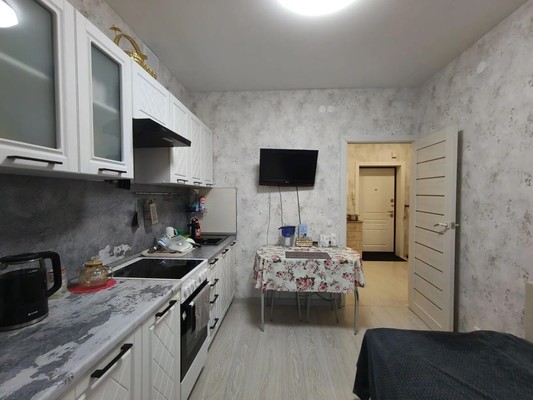 Продам однокомнатную (1-комн.) квартиру, Анны Коньковой ул, 10, Ханты-Мансийск г