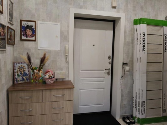 Продам однокомнатную (1-комн.) квартиру, Анны Коньковой ул, 10, Ханты-Мансийск г