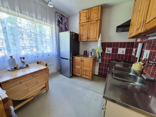 Продам трехкомнатную (3-комн.) квартиру, Пионерская ул, 2, Костомукша г