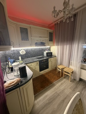 Продам двухкомнатную (2-комн.) квартиру, Верхние Поля ул, 45к1, Москва г