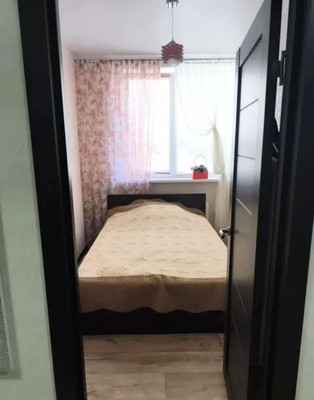 Продам трехкомнатную (3-комн.) квартиру, Батурина ул, 109, Симферополь г