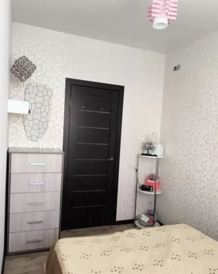 Продам трехкомнатную (3-комн.) квартиру, Батурина ул, 109, Симферополь г