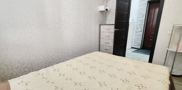Продам трехкомнатную (3-комн.) квартиру, Батурина ул, 109, Симферополь г