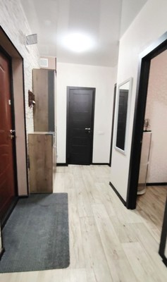 Продам трехкомнатную (3-комн.) квартиру, Батурина ул, 109, Симферополь г