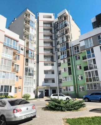 Продам трехкомнатную (3-комн.) квартиру, Батурина ул, 109, Симферополь г