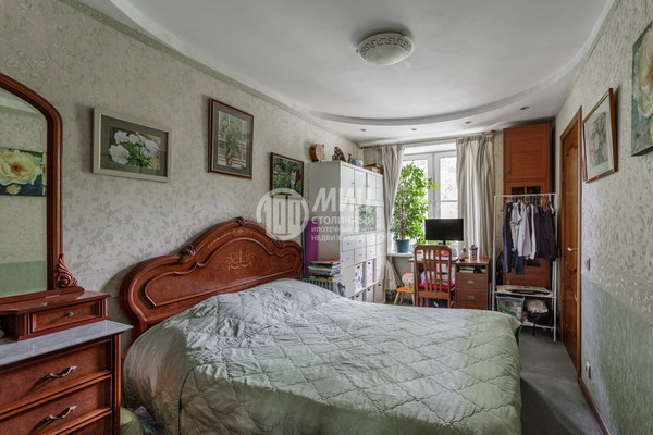 Продам двухкомнатную (2-комн.) квартиру, Шаболовка ул, 25к2, Москва г