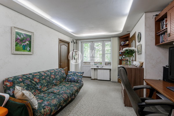 Продам двухкомнатную (2-комн.) квартиру, Шаболовка ул, 25к2, Москва г