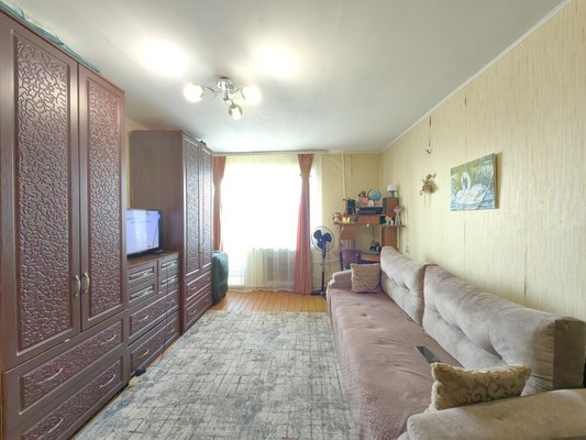Продам однокомнатную (1-комн.) квартиру, Карагандинская ул, 6А, Казань г