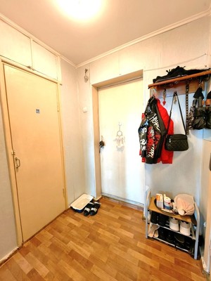 Продам однокомнатную (1-комн.) квартиру, Карагандинская ул, 6А, Казань г