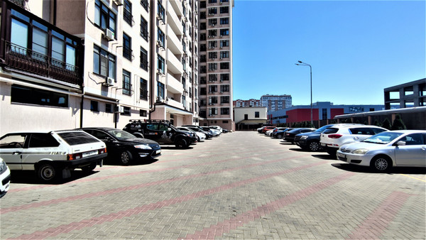 Продам однокомнатную (1-комн.) квартиру, Суворовская ул, 71, Новороссийск г