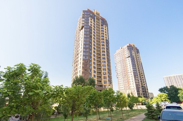 Продам трехкомнатную (3-комн.) квартиру, Береговая ул, 117Б, Ростов-на-Дону г