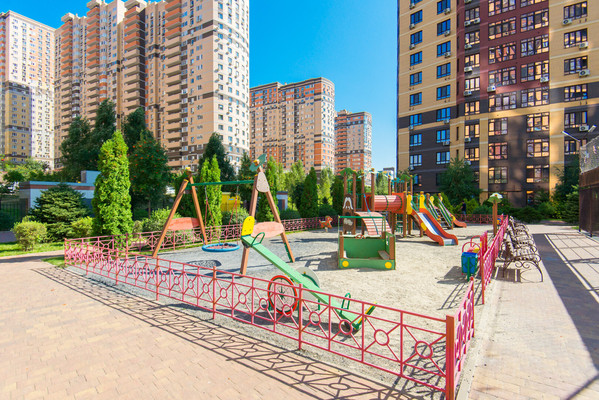 Продам трехкомнатную (3-комн.) квартиру, Береговая ул, 117Б, Ростов-на-Дону г