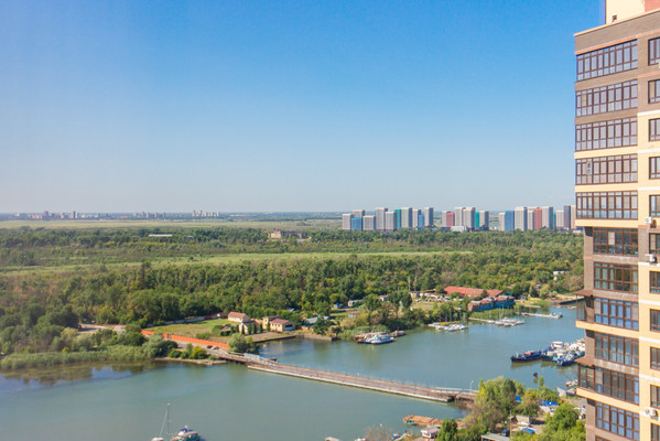 Продам трехкомнатную (3-комн.) квартиру, Береговая ул, 117Б, Ростов-на-Дону г