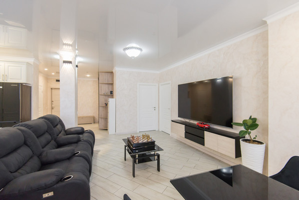 Продам трехкомнатную (3-комн.) квартиру, Береговая ул, 117Б, Ростов-на-Дону г
