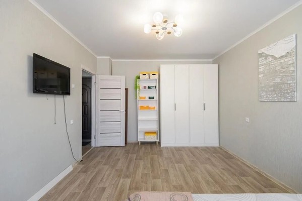 Продам однокомнатную (1-комн.) квартиру, Космонавтов пр-кт, 17к1, Ростов-на-Дону г