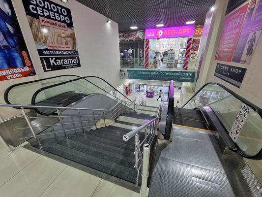 Продам торговое помещение 27,6 м2, Генерала Острякова пр-кт, 64, Севастополь г