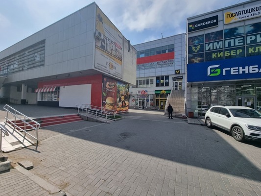 Продам торговое помещение 27,6 м2, Генерала Острякова пр-кт, 64, Севастополь г