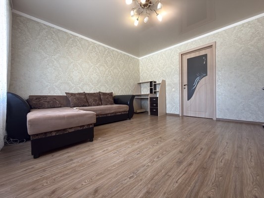Продам двухкомнатную (2-комн.) квартиру, Советской Армии ул, 214, Армавир г