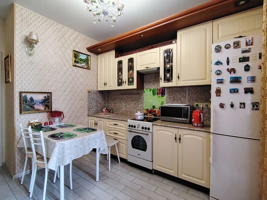 Продам двухкомнатную (2-комн.) квартиру, Триумфальная (МЖК Изумрудная долина тер) ул, 5, Солманово д