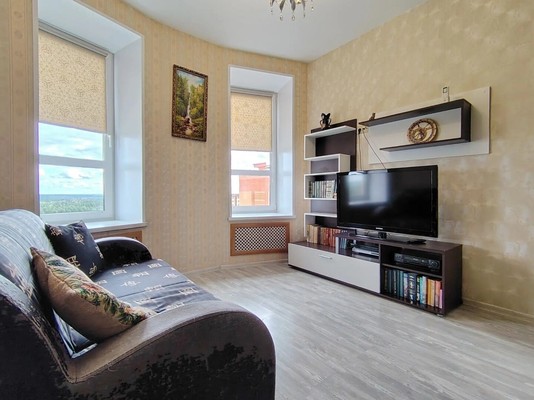 Продам двухкомнатную (2-комн.) квартиру, Триумфальная (МЖК Изумрудная долина тер) ул, 5, Солманово д