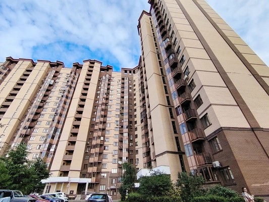 Продам двухкомнатную (2-комн.) квартиру, Триумфальная (МЖК Изумрудная долина тер) ул, 5, Солманово д