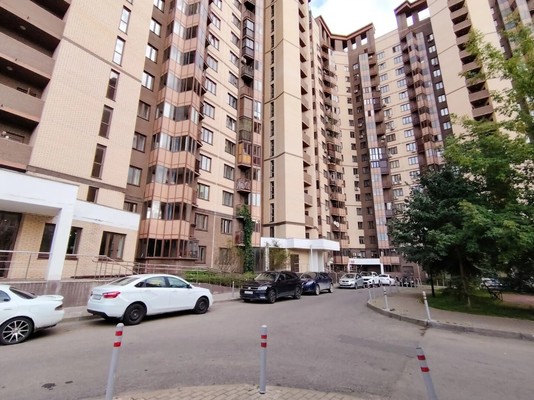 Продам двухкомнатную (2-комн.) квартиру, Триумфальная (МЖК Изумрудная долина тер) ул, 5, Солманово д
