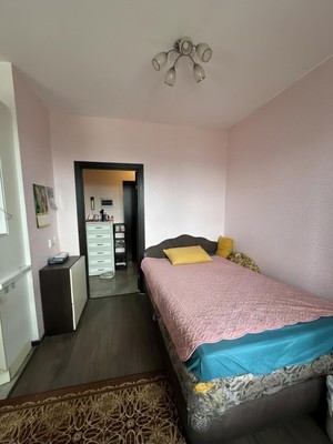 Продам однокомнатную (1-комн.) квартиру, Английская ул, 8, Бугры п