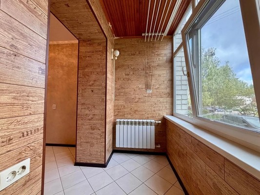 Продам двухкомнатную (2-комн.) квартиру, Горбатова ул, 19, Брянск г
