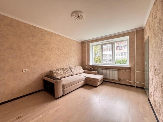 Продам двухкомнатную (2-комн.) квартиру, Горбатова ул, 19, Брянск г