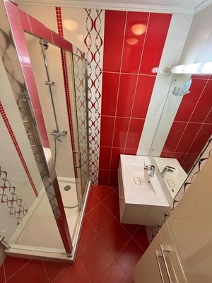 Продам двухкомнатную (2-комн.) квартиру, Горбатова ул, 19, Брянск г