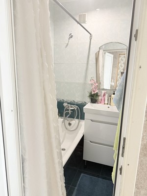 Продам трехкомнатную (3-комн.) квартиру, Шаумяна ул, 34, Туапсе г