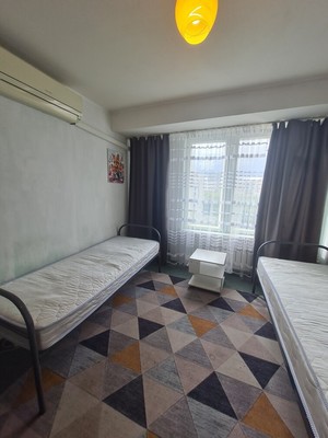 Продам комнату в 2-комн. квартире, Кленовый б-р, 9к1, Москва г