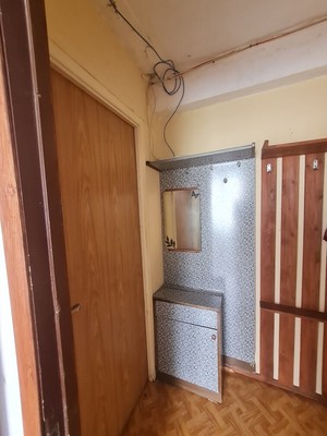 Продам комнату в 2-комн. квартире, Кленовый б-р, 9к1, Москва г