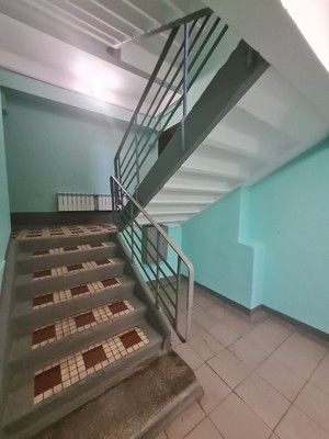 Продам комнату в 2-комн. квартире, Кленовый б-р, 9к1, Москва г