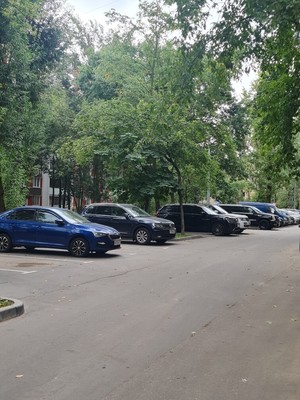 Продам комнату в 2-комн. квартире, Кленовый б-р, 9к1, Москва г