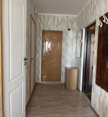 Продам однокомнатную (1-комн.) квартиру, Ковыльная ул, 64, Симферополь г