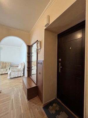 Продам двухкомнатную (2-комн.) квартиру, им. Пушкина ул, 5, Краснодар г