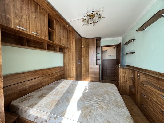 Продам двухкомнатную (2-комн.) квартиру, им. Пушкина ул, 5, Краснодар г