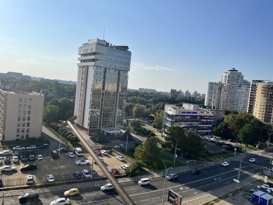 Продам двухкомнатную (2-комн.) квартиру, им. Пушкина ул, 5, Краснодар г