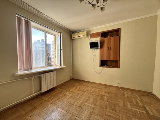 Продам двухкомнатную (2-комн.) квартиру, им. Пушкина ул, 5, Краснодар г