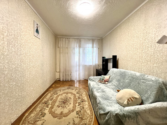 Продам трехкомнатную (3-комн.) квартиру, Академика Анохина ул, 6к2, Москва г