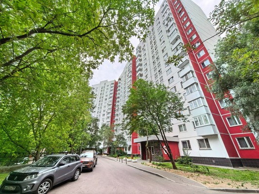 Продам трехкомнатную (3-комн.) квартиру, Академика Анохина ул, 6к2, Москва г