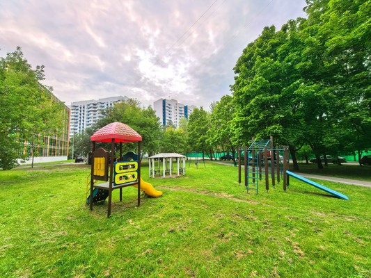 Продам трехкомнатную (3-комн.) квартиру, Академика Анохина ул, 6к2, Москва г