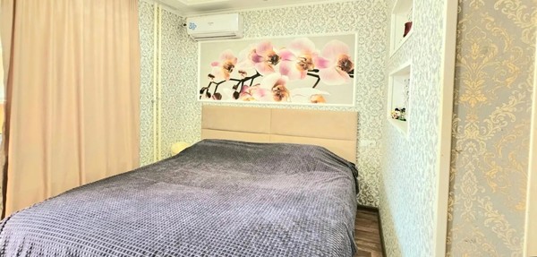 Продам двухкомнатную (2-комн.) квартиру, им. Генерала Трошева Г.Н. ул, 37, Краснодар г