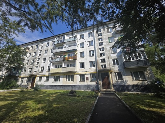 Продам однокомнатную (1-комн.) квартиру, Лесная ул, 33, Лужники с