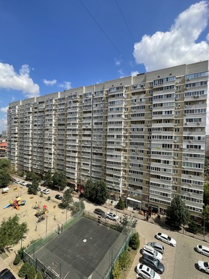 Сдам двухкомнатную (2-комн.) квартиру, им. Евгении Жигуленко ул, 4, Краснодар г