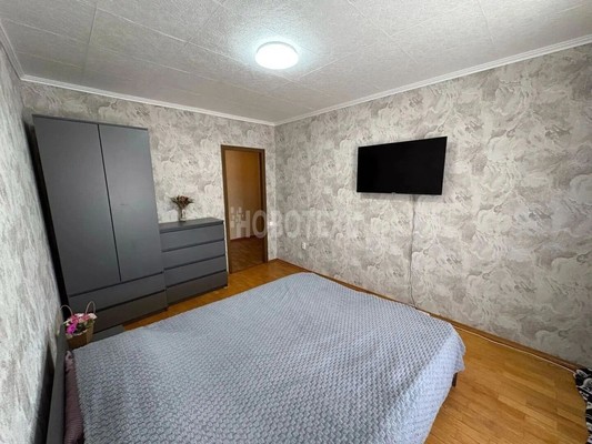 Сдам трехкомнатную (3-комн.) квартиру, Революции ул, 3, Горячий Ключ г