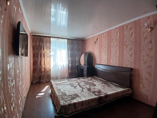 Продам трехкомнатную (3-комн.) квартиру, Таманская ул, 1, Туапсе г